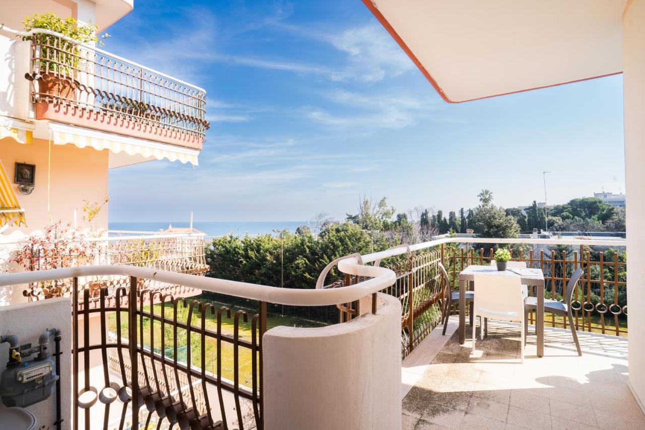 Dimora Montereale Near The Sea Apartment Trani Bagian luar foto